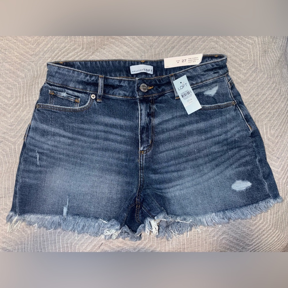 *NWT* LOFT size 27 / 4P petite jean shorts